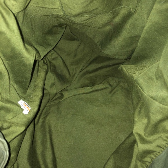 Concept One Accessories Green Peace and Love Tote - Picture 5 of 8